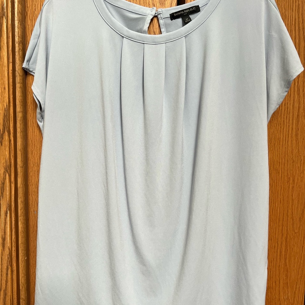 Women's Light Blue Top